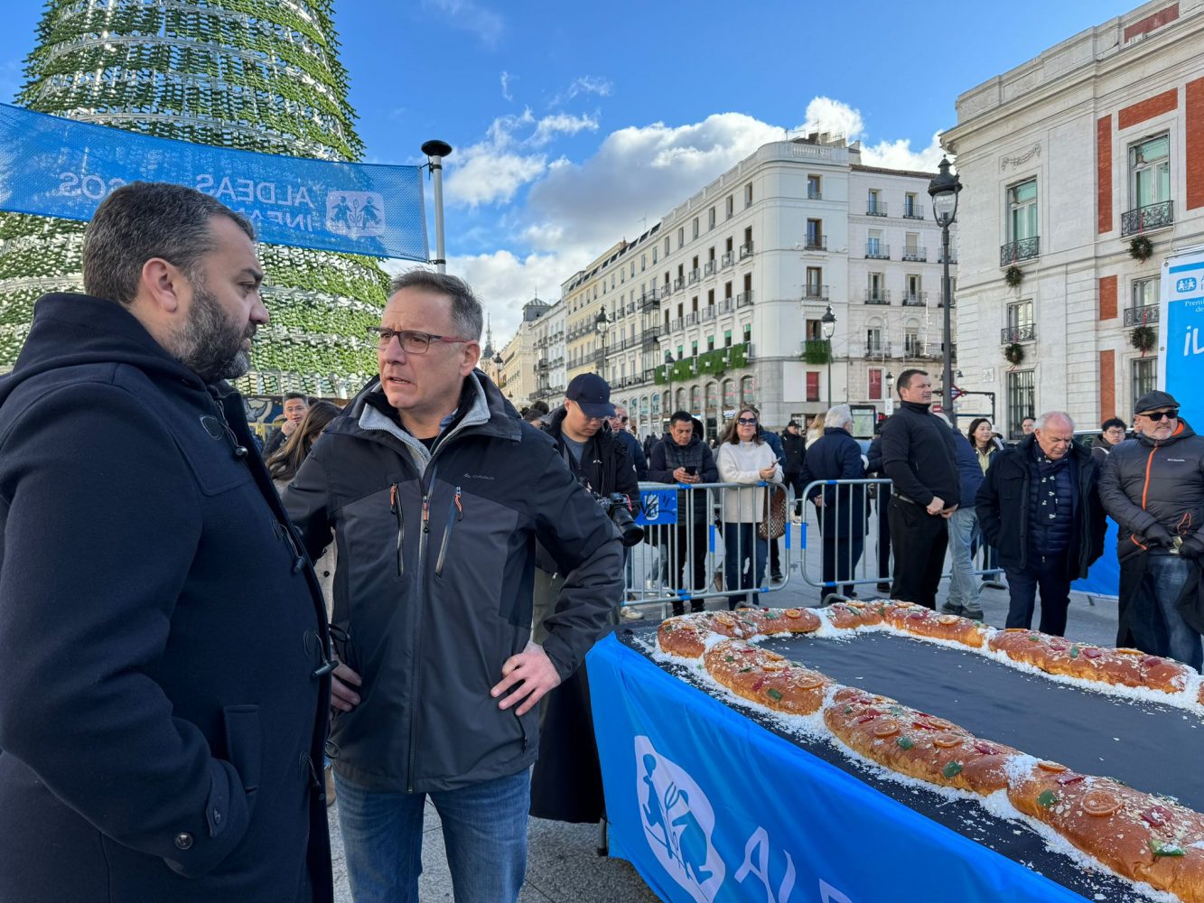 La Puerta del Sol acoge la 32ª edición del roscón de Reyes de Aldeas