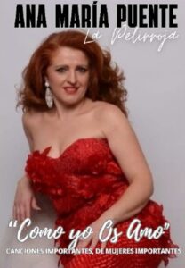 Una mujer con un vestido rojo posando