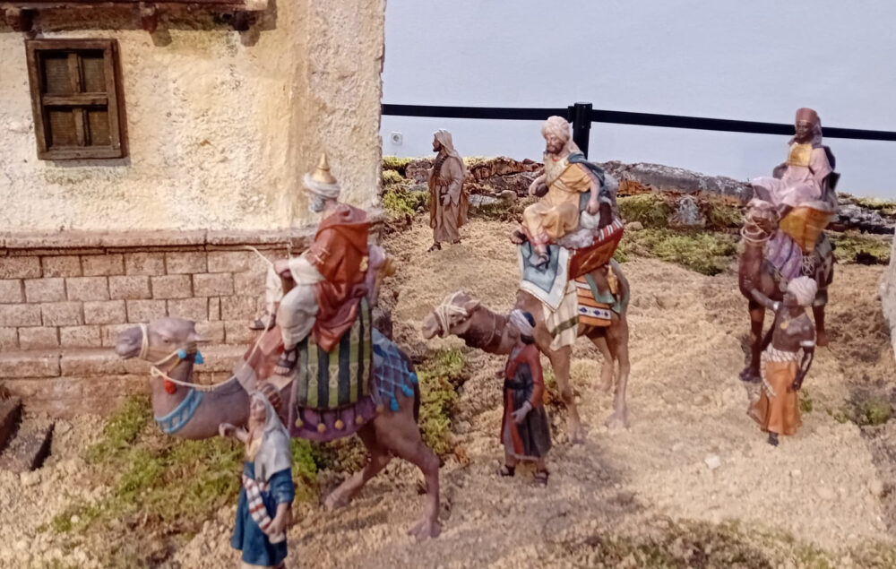 Escena de los tres reyes magos del belén del Centro Cultural Nicolás Salmerón