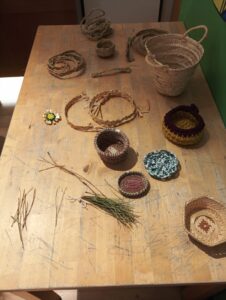 Taller: Cestería con acículas de pino