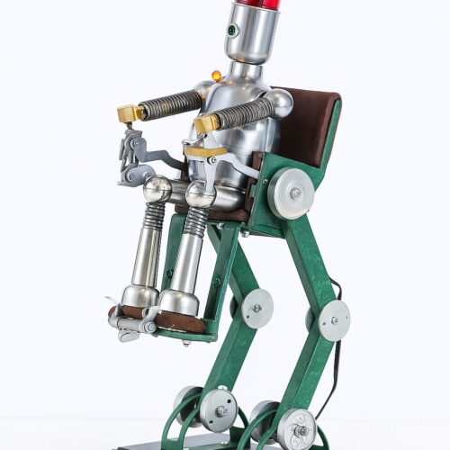 Uno de los 'robots retrofuturistas' de Andrés Guardia