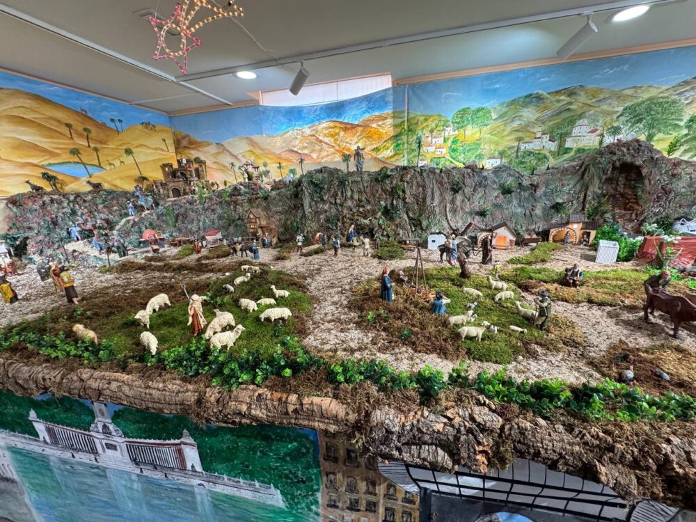 Belén de mayores voluntarios