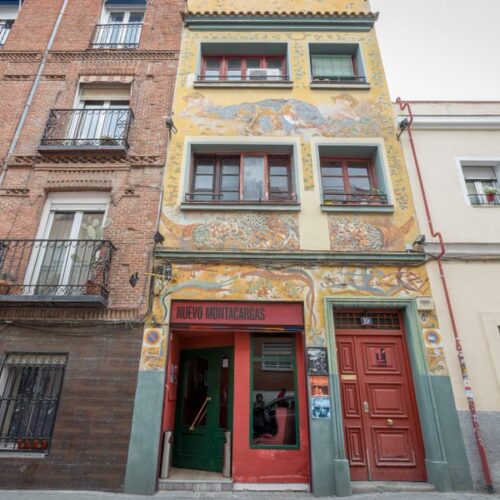 Edificio Nuevo teatro Montacargas . Foto @NMontacargas