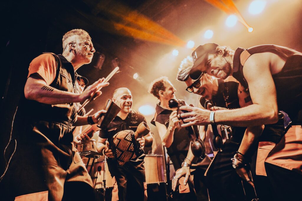 El grupo argentino de percusión 'La Bomba del Tiempo'