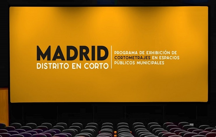 Imagen de un auditorio municipal donde se proyectan los cortometrajes de 'Madrid Distrito en Corto'