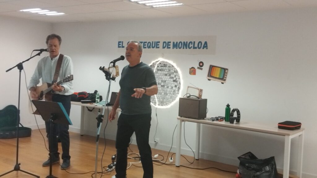 Mariano y Rafa durante su actuación en la jornada del Día Internacional de las Personas Mayores