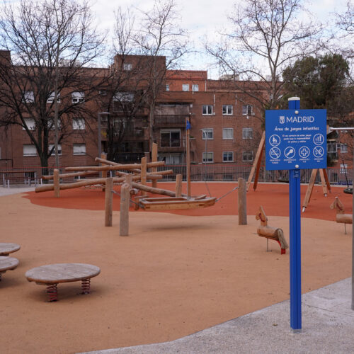 El parque próximo al Mercado de Numancia más confortable y accesible para los vecinos