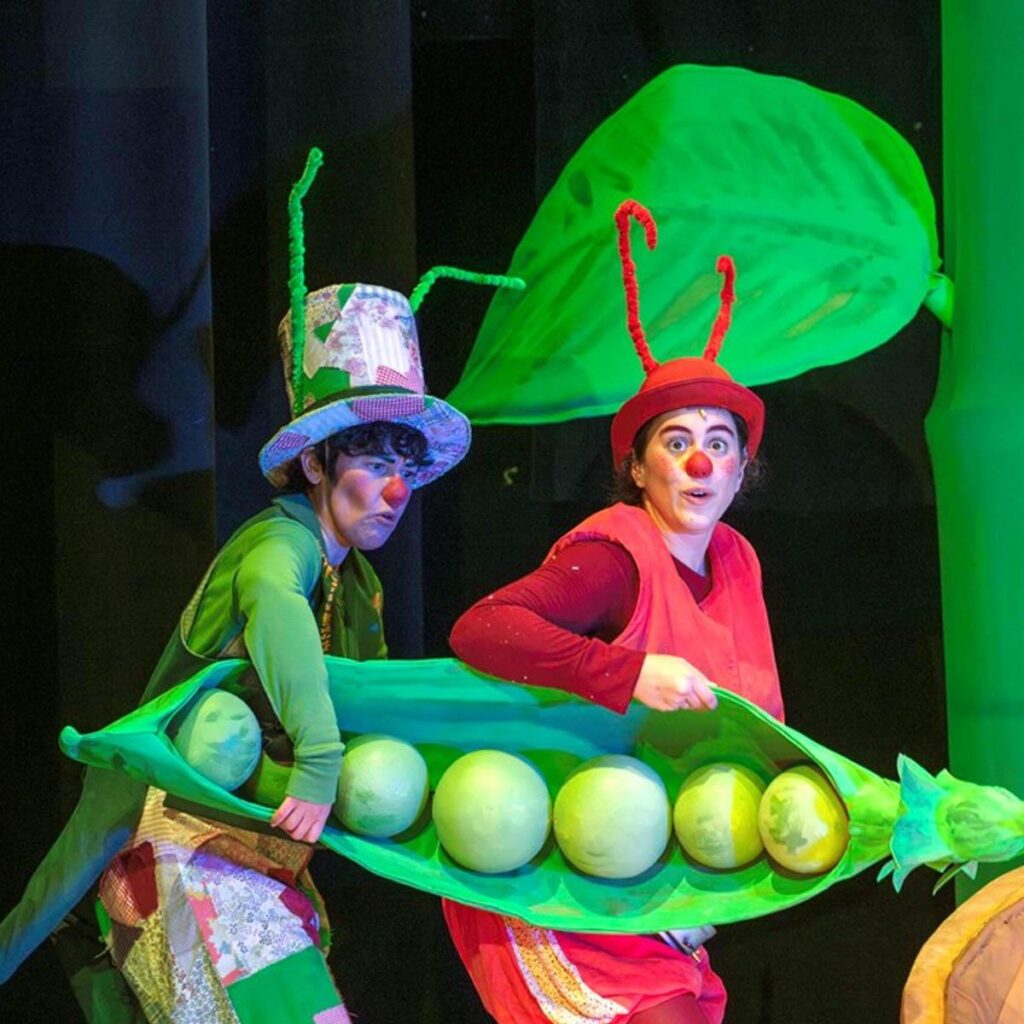 Monpetit Teatro en 'La cigarra y la hormiga'