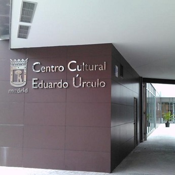 Entrada centro cultural Eduardo Úrculo