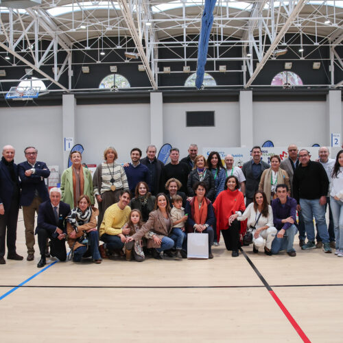 Parte de la organización del evento posando en el CDM Triángulo de Oro