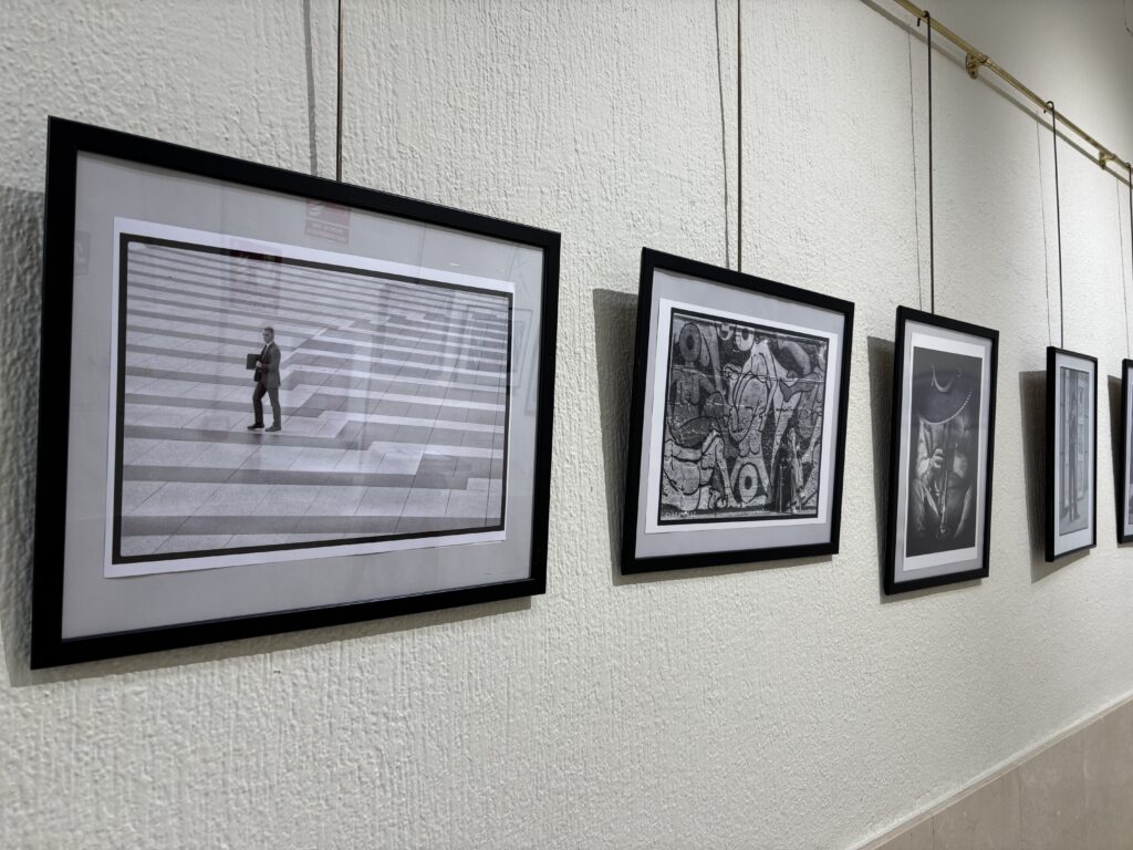 Algunas obras de la exposición 'Street Photography'