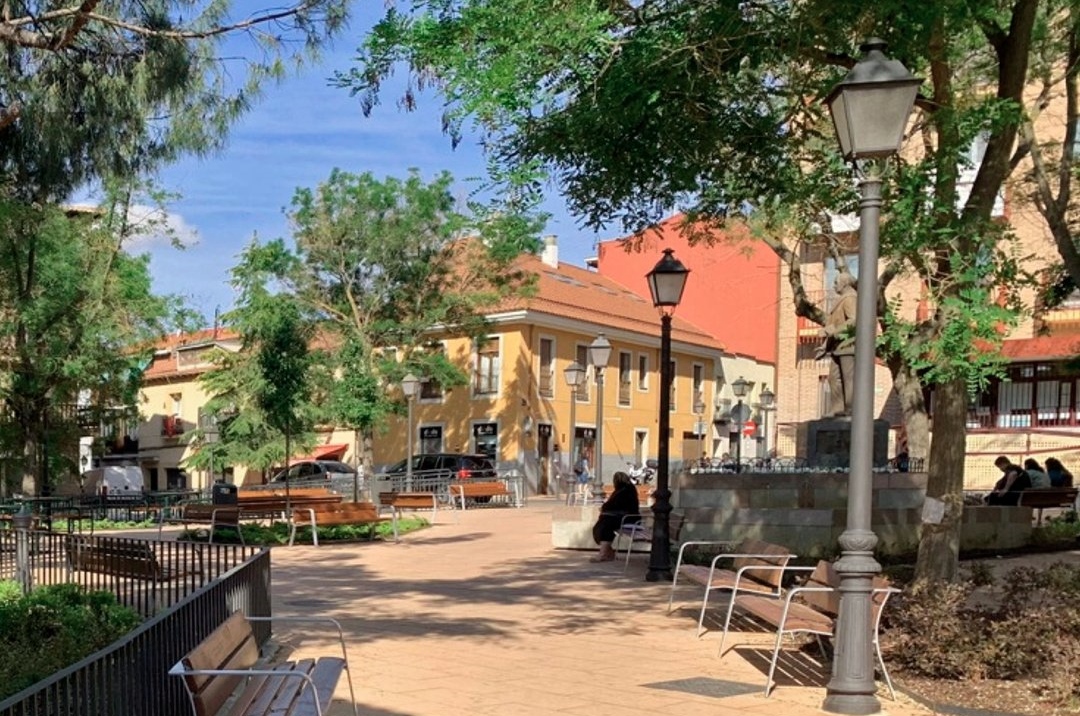 Vista de la plaza de Don Antonio de Andrés en Vicálvaro