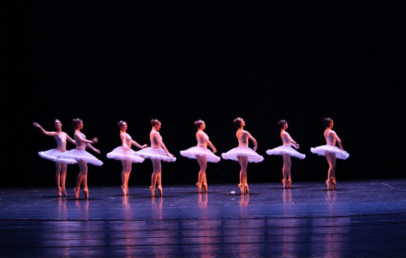 bailarinas de danza en un espectáculo