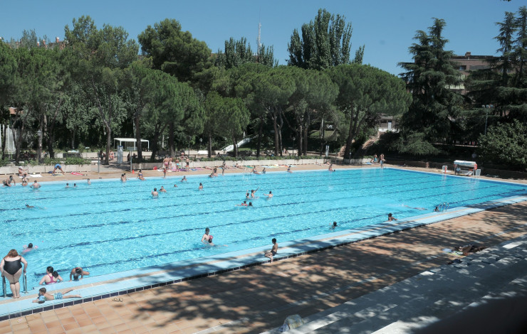 piscina municipal de verano parecida a la piscina del Centro Deportivo Margot Moles