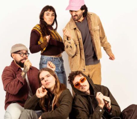 componentes del grupo musical Ginel