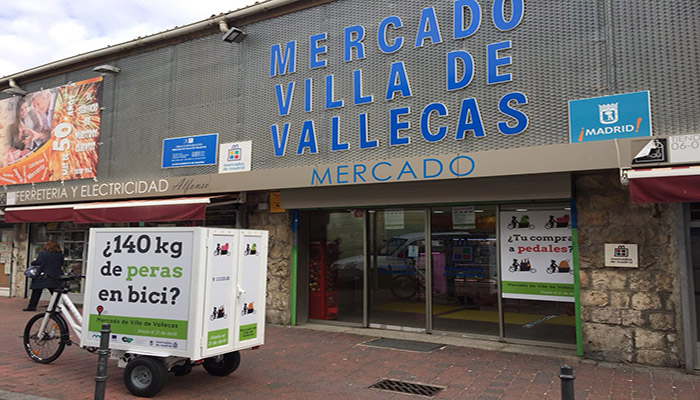 Durante dos semanas los comerciantes de Villa de Vallecas harán entrega de sus mercancías por el sistema de ciclologística
