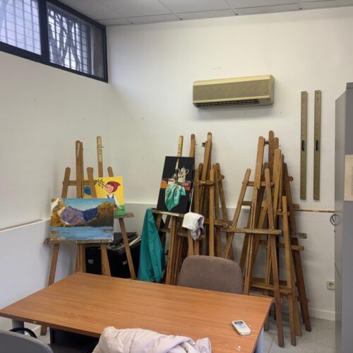 Sala de talleres del Centro de Mayores Villalonso