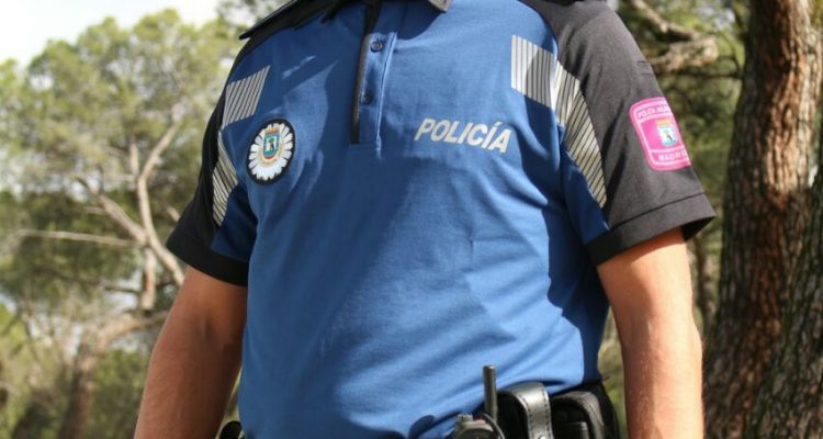 Los agentes de la Policía Local mejoran su seguridad con nuevos chalecos  antibalas y antipunzón