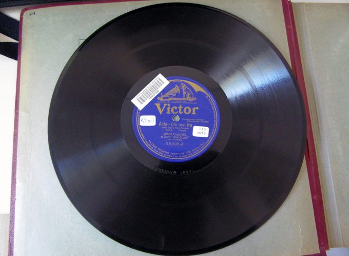 Colección de discos de en Biblioteca Musical de Conde Duque – del de Madrid