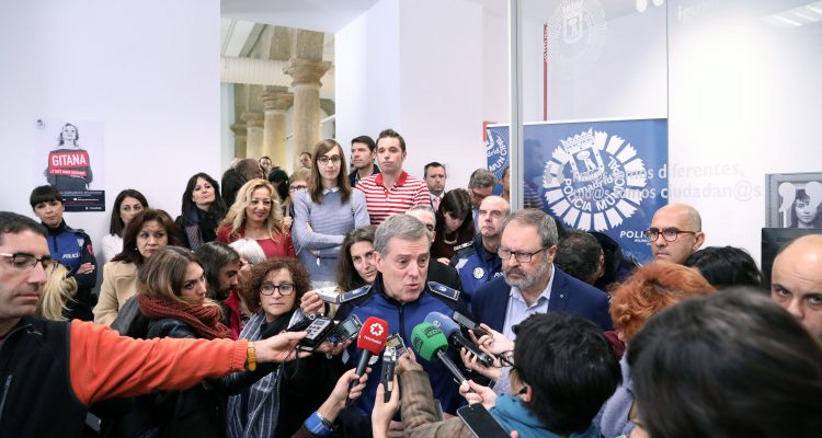 La Unidad de Gestión de la Diversidad de Policía Municipal lanza una ...