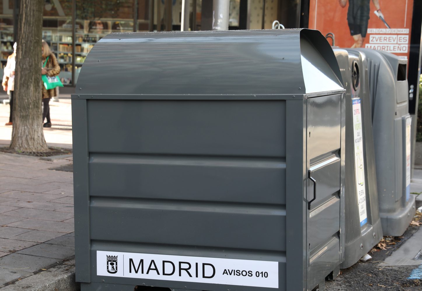 Esmerado Microordenador También Madrid estrena un nuevo servicio de recogida de ropa usada con 784  contenedores – Diario del Ayuntamiento de Madrid