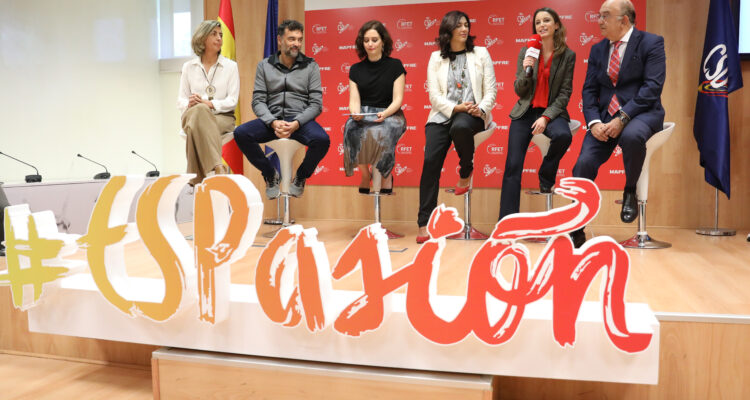 Levy en el acto de presentación del equipo español de Copa Davis