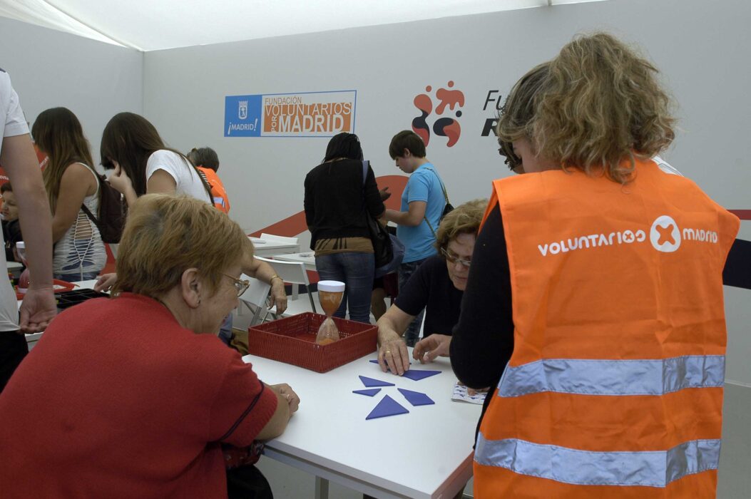 Imagen de archivo Voluntarios por Madrid