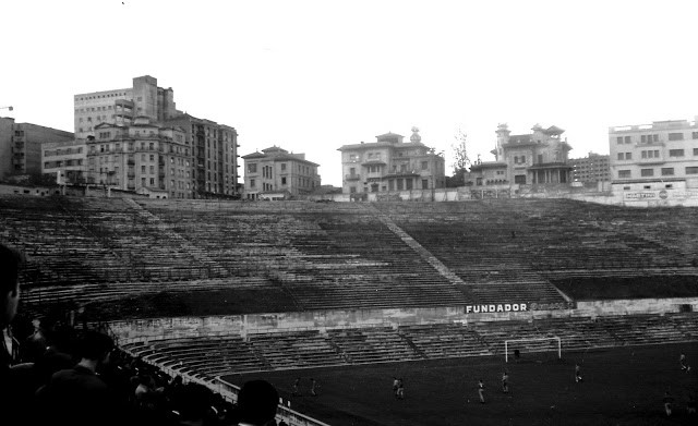 Gradona del Estadio Metropolitano Autor Florentino Moretón 1966