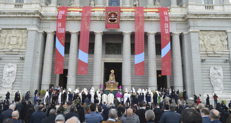 Celebración de la festividad de la Almudena, patrona de Madrid