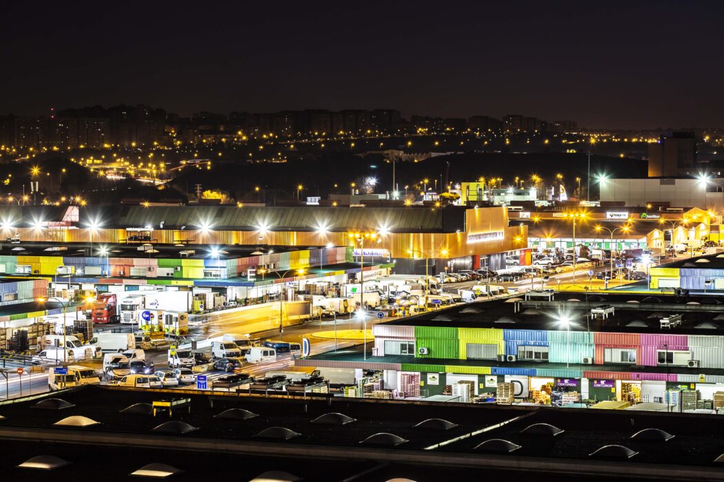 Vista nocturna Mercado Frutas y Nave Hostelería Mercamadrid