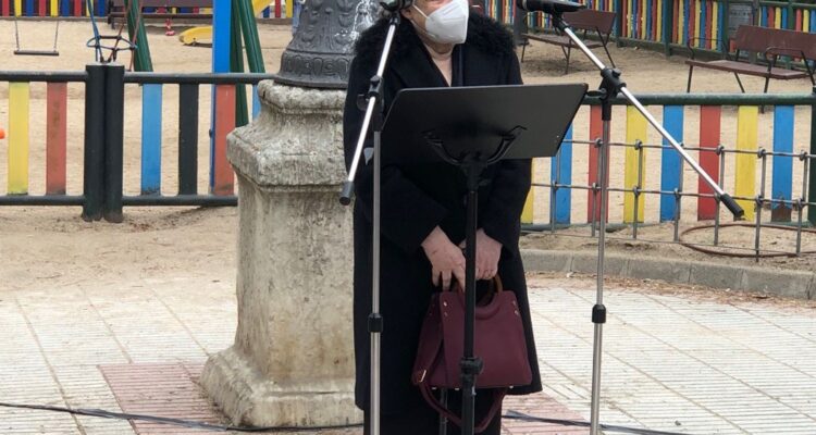 Demetria Chamorro, viuda placa Sánchez Ferlosio