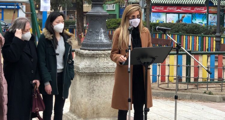Sonia Cea en acto placa Sánchez Ferlosio