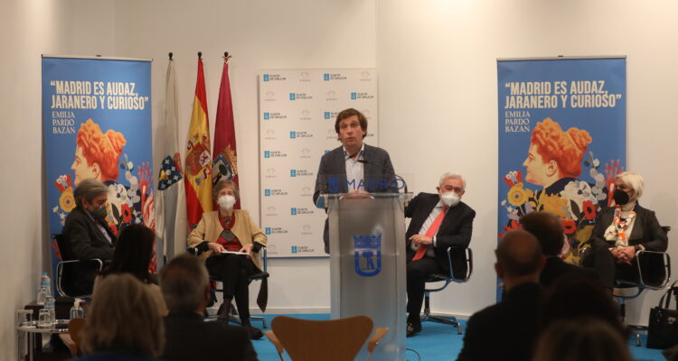 Almeida en la mesa redonda ‘Galicia-Madrid en la vida y en la obra de Emilia Pardo Bazán’