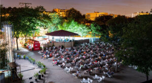 Cine de verano en La Bombilla (Foto de archivo)