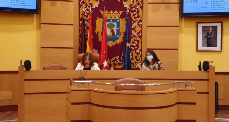 Concha Chapa renueva el compromiso del manifiesto de movilidad accesible