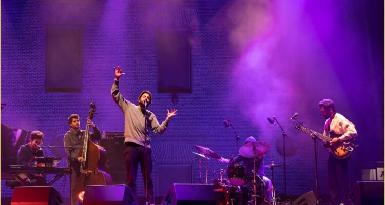 Concierto de Salvador Sobral en Condeduque