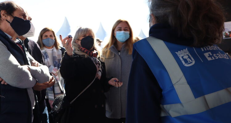 Inmaculada Sanz en el XVI Salón para la Adopción de Animales de Compañía