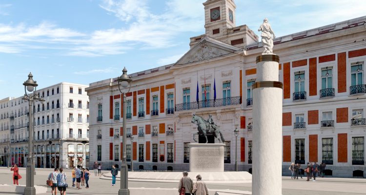 Puerta del Sol. Casa de Correos y La Mariblanca