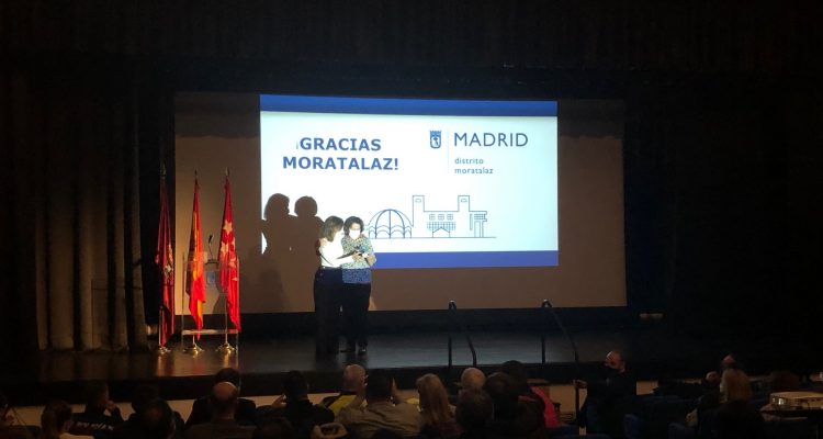 Maíllo en acto homenaje pandemia en Moratalaz