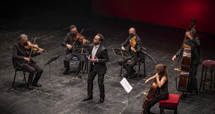 Francisco Fernández-Rueda y solistas de las Orquesta Barroca de Sevilla