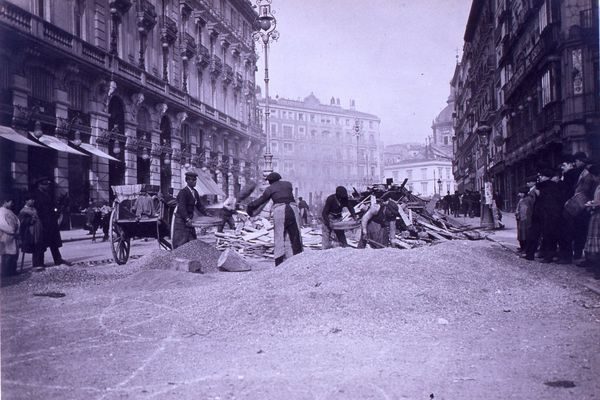 Obras pavimentación calle Sevilla 1900