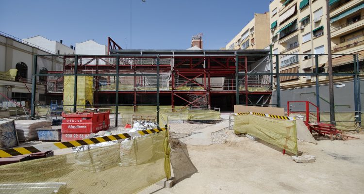 De izquierda a derecha, el concejal de Salamanca, José Fernández, la delegada de Obras y Equipamientos, Paloma García Romero, y la directora general de Arquitectura y Conservación del Patrimonio, Paloma Sobrini