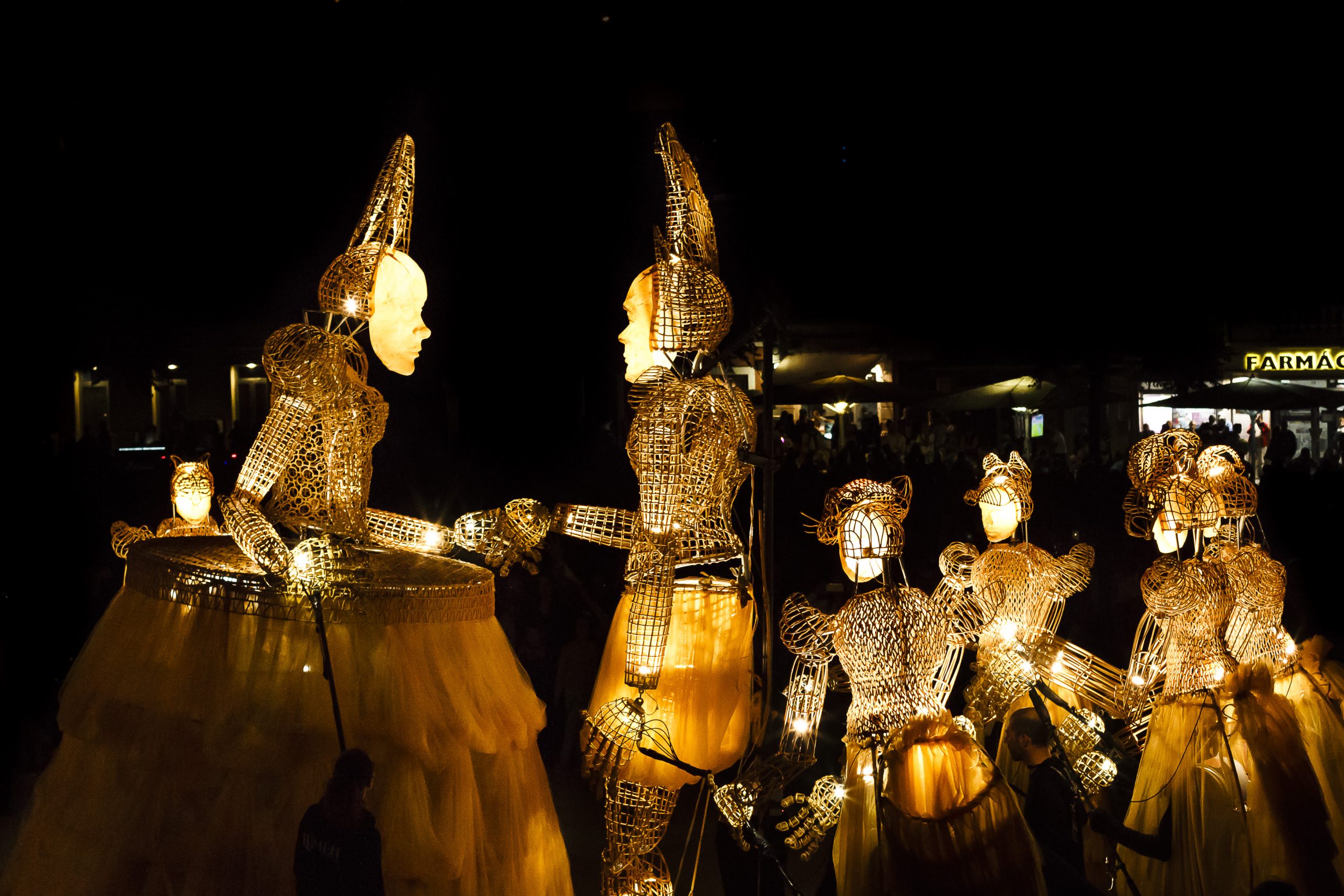 Lúmen · uma história de amor, de la compañía portuguesa Alcobaça S.A. Marionetas – Teatro & Bonecos