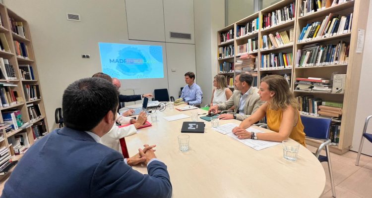 Encuentro celebrado en el palacio de Cibeles