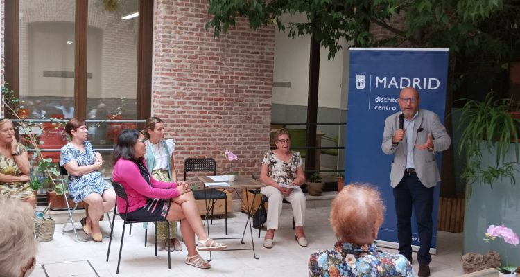 Inauguración nueva zona estancial en el Centro Municipal de Mayores Dos Amigos 3