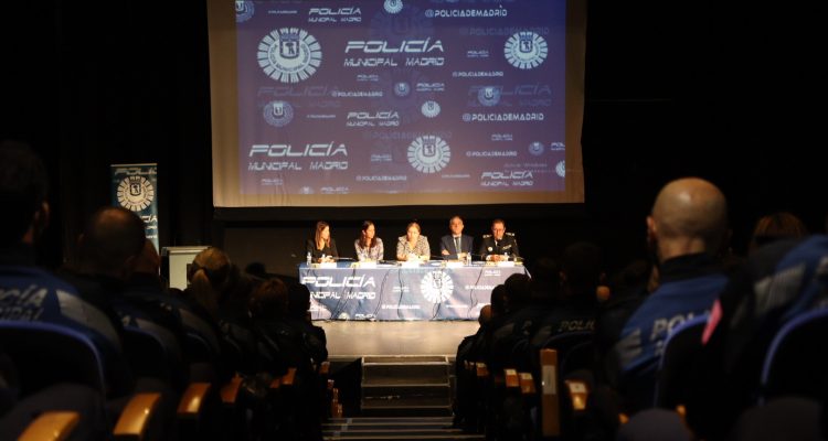 Ponentes en la jornada sobre bandas juveniles