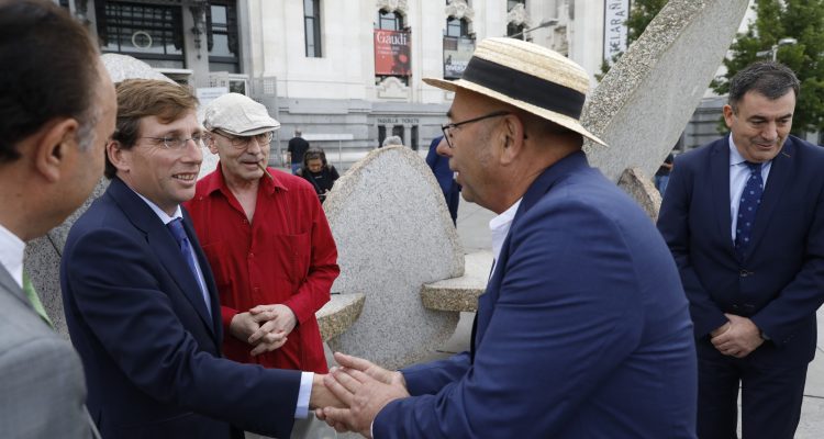 Manuel Paz saluda al alcalde