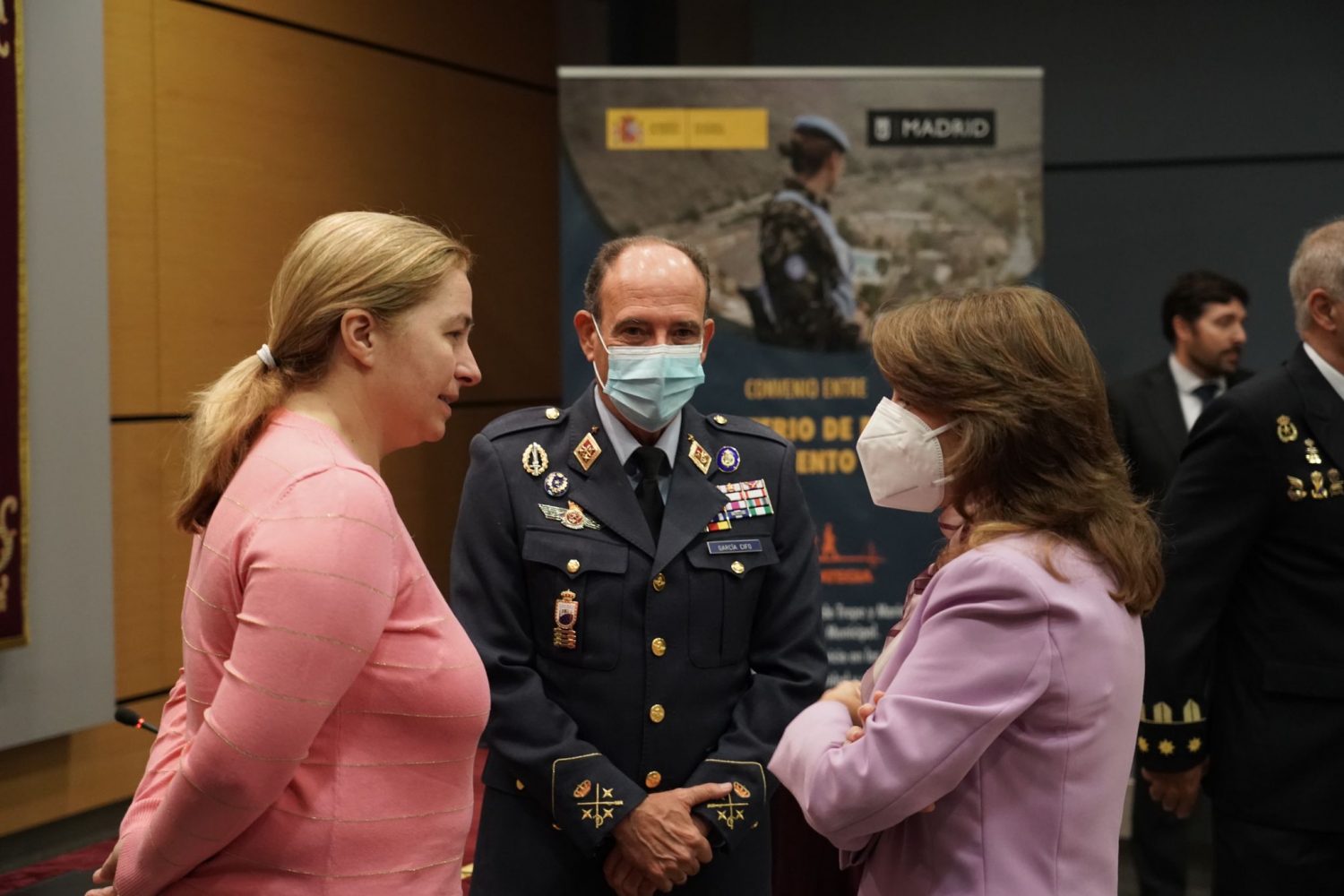 El Ayuntamiento de Madrid y el Ministerio de Defensa firman un convenio que mejora la