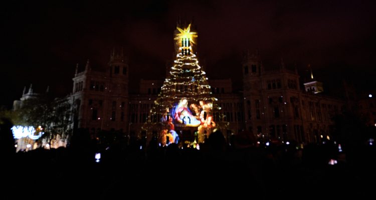 Videomapping Feliz Navidad Madrid 2022 en Cibeles