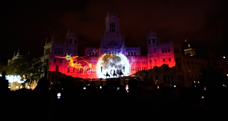 Videomapping Feliz Navidad Madrid 2022 en Cibeles
